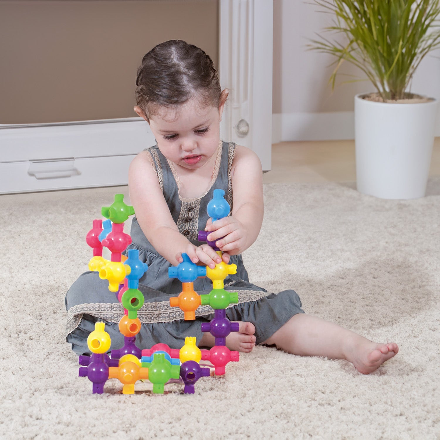 Kiddy Connects, Jar