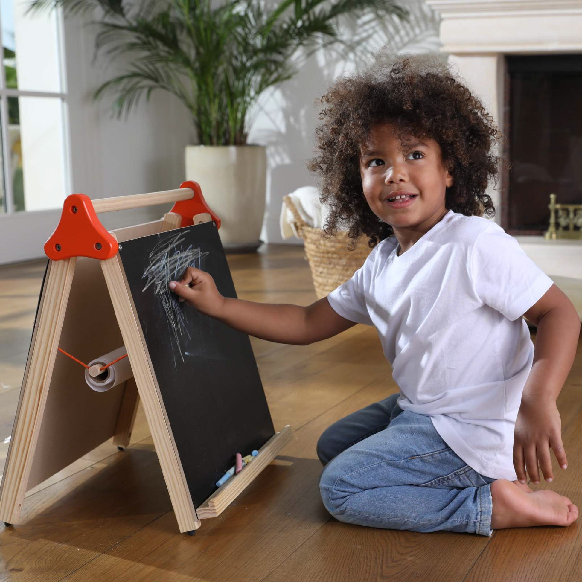 Low Cost Tabletop Easel